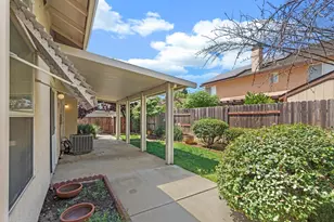 8992 Panamint Ct, Elk Grove, CA 95624 - Photo 37