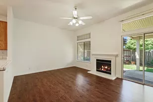 8992 Panamint Ct, Elk Grove, CA 95624 - Photo 17