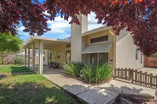8992 Panamint Ct, Elk Grove, CA 95624 - Photo 33
