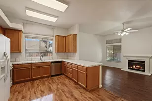 8992 Panamint Ct, Elk Grove, CA 95624 - Photo 11