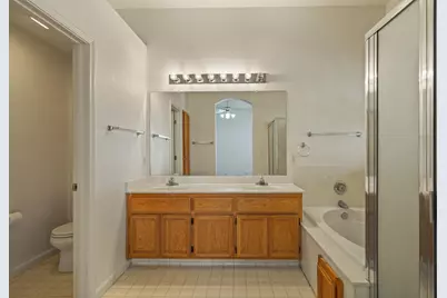 8992 Panamint Court, Elk Grove, CA 95624 - Photo 31
