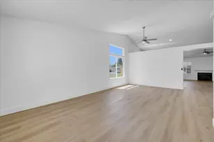 1898 White Oak, Yuba City, CA 95991 - Photo 9