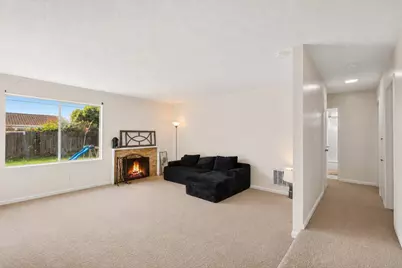 7033 3rd Pkwy, Sacramento, CA 95823 - Photo 3