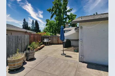 9409 Torchy Court, Sacramento, CA 95826 - Photo 23