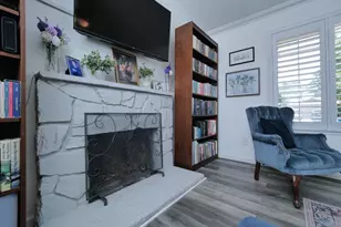 9409 Torchy Ct, Sacramento, CA 95826 - Photo 7