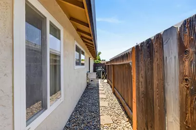 9517 Helio Drive, Sacramento, CA 95827 - Photo 43