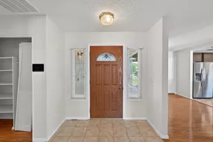 9517 Helio Dr, Sacramento, CA 95827 - Photo 7
