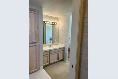 1067 Rio Cidade Way, Sacramento, CA 95831 - Photo 19