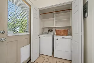 1941 N Main St, Manteca, CA 95336 - Photo 15