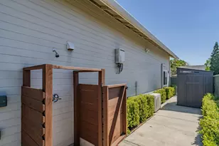 1941 N Main St, Manteca, CA 95336 - Photo 57