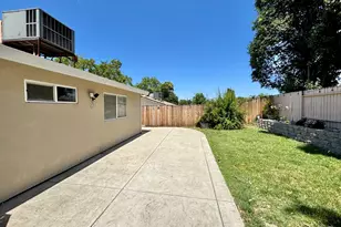 6844 Duckling Way, Sacramento, CA 95842 - Photo 5