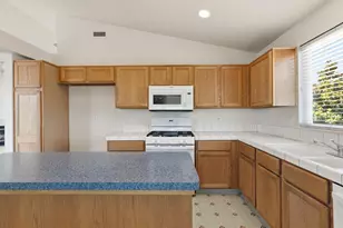 2305 Fidelia Ct, Stockton, CA 95210 - Photo 19