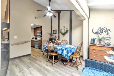 7702 Southcliff Drive, Sacramento, CA 95628 - Photo 25