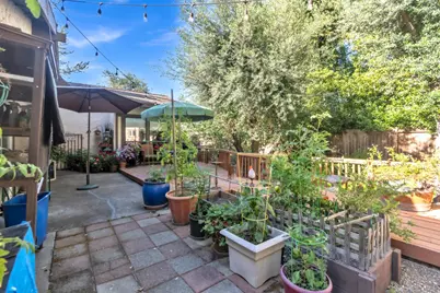 7702 Southcliff Drive, Sacramento, CA 95628 - Photo 43