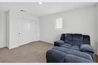 8883 Sebago Way, Elk Grove, CA 95758 - Photo 37