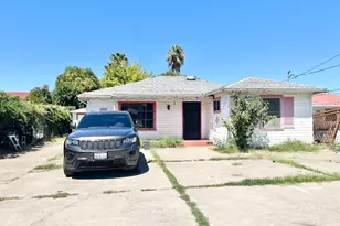 2513 Connie Dr, Sacramento, CA 95815 - Photo 37