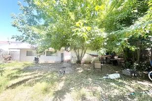 2513 Connie Dr, Sacramento, CA 95815 - Photo 45