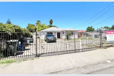 2513 Connie Drive, Sacramento, CA 95815 - Photo 41