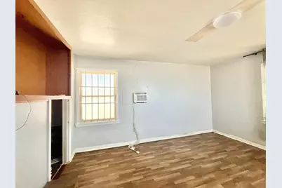2513 Connie Drive, Sacramento, CA 95815 - Photo 7