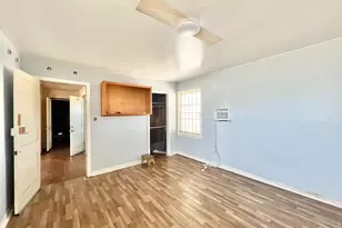2513 Connie Dr, Sacramento, CA 95815 - Photo 11