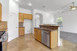 9827 Brinzino Ct, Sacramento, CA 95757 - Photo 21