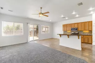 9827 Brinzino Ct, Sacramento, CA 95757 - Photo 13