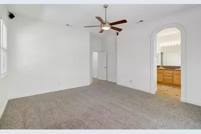 9827 Brinzino Court, Sacramento, CA 95757 - Photo 29