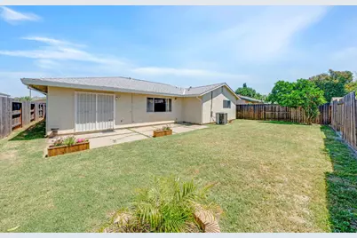 7308 Lawnwood Drive, Sacramento, CA 95828 - Photo 25