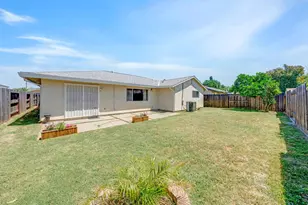 7308 Lawnwood Dr, Sacramento, CA 95828 - Photo 25