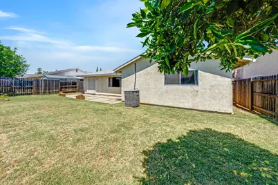 7308 Lawnwood Drive, Sacramento, CA 95828 - Photo 27