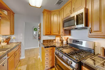 7308 Lawnwood Drive, Sacramento, CA 95828 - Photo 9