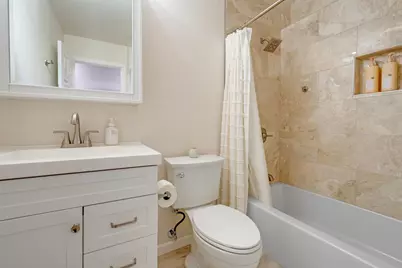 7308 Lawnwood Drive, Sacramento, CA 95828 - Photo 21