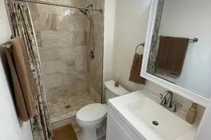 7308 Lawnwood Dr, Sacramento, CA 95828 - Photo 21