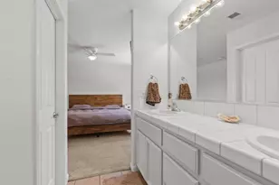 330 McDaniel Cir, Sacramento, CA 95838 - Photo 17