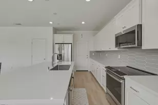 8513 Brushwood Wy, Elk Grove, CA 95624 - Photo 11