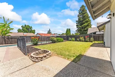 8913 Melodic Court, Elk Grove, CA 95624 - Photo 45