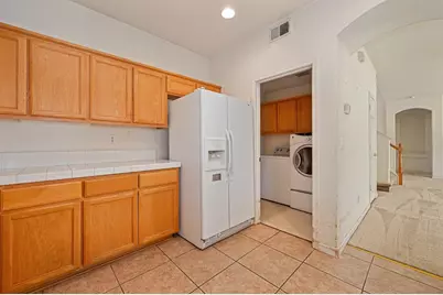 9446 Grasmeer Way, Elk Grove, CA 95624 - Photo 13