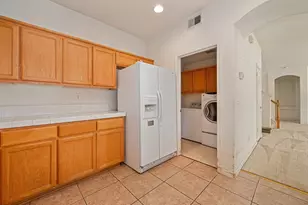 9446 Grasmeer Way, Elk Grove, CA 95624 - Photo 13