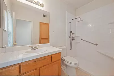 9446 Grasmeer Way, Elk Grove, CA 95624 - Photo 31