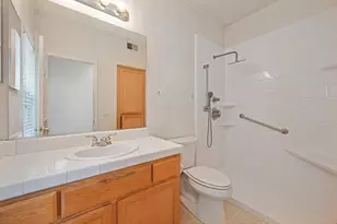 9446 Grasmeer Way, Elk Grove, CA 95624 - Photo 31