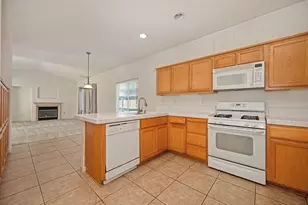 9446 Grasmeer Way, Elk Grove, CA 95624 - Photo 15