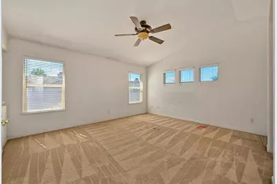 9446 Grasmeer Way, Elk Grove, CA 95624 - Photo 33