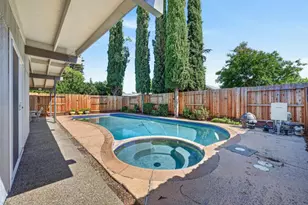 4952 Clear Cir, Carmichael, CA 95608 - Photo 37