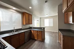 11 Crevalle Pl, Sacramento, CA 95835 - Photo 9