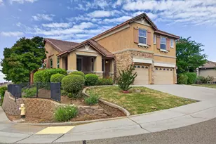 829 Hildebrand Cir, Folsom, CA 95630 - Photo 3
