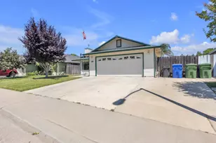 663 Carr Way, Galt, CA 95632 - Photo 3