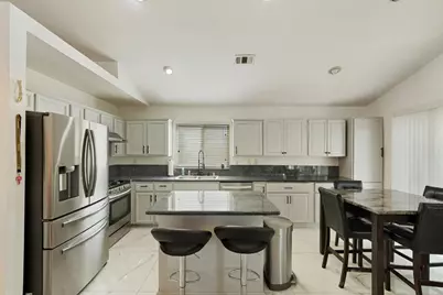 1910 Burney Falls Drive, Stockton, CA 95206 - Photo 5
