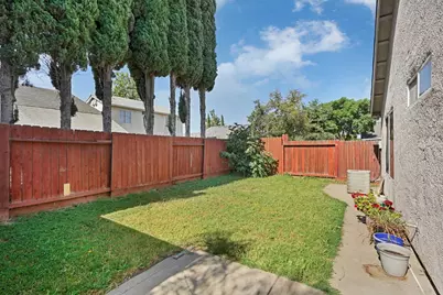 1910 Burney Falls Drive, Stockton, CA 95206 - Photo 17