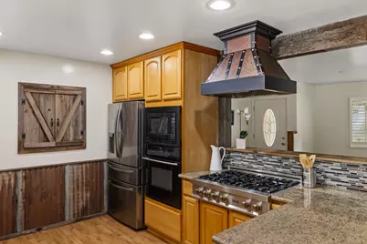 17940 Berta Canyon Road, Salinas, CA 93907 - Photo 13