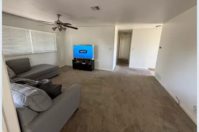 1064 Tioga Way, Manteca, CA 95337 - Photo 9